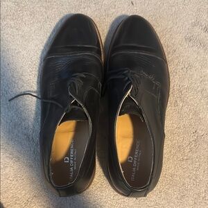 Black Leather Oxford Shoes with Polished Finish